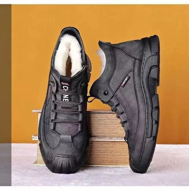 Men's winter wool leather boots are fashionable warm boots